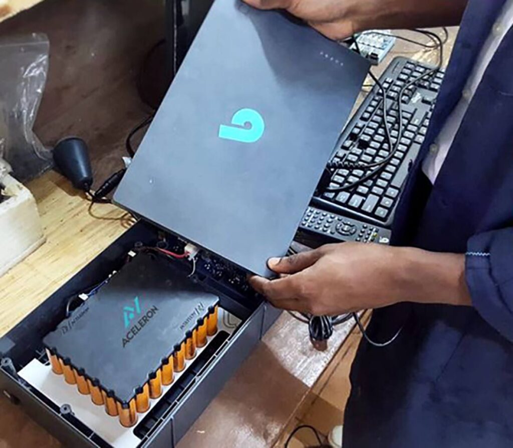 Acelern batteries with BBOXX branding